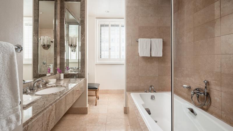 带阳台套房, Beverly Wilshire, A Four Seasons