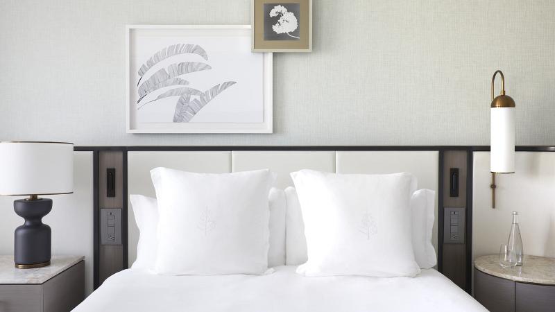 استودیو استاندارد با تخت کینگ, Beverly Wilshire, A Four Seasons