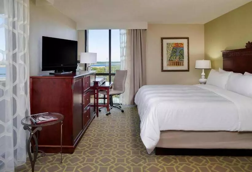 キングサイズベッドのスタンダードルーム, Charleston Marriott