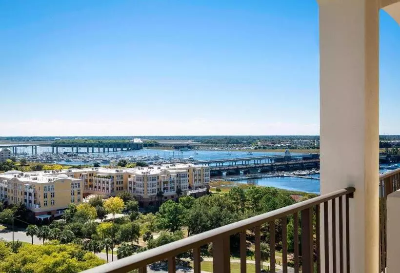 身障者適用キングサイズベッドルーム, Charleston Marriott