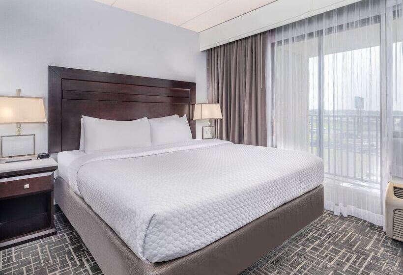 סוויטה, Crowne Plaza Milwaukee South, An Ihg