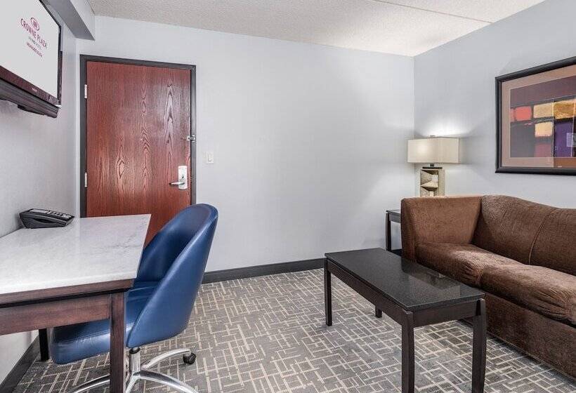 סוויטה, Crowne Plaza Milwaukee South, An Ihg