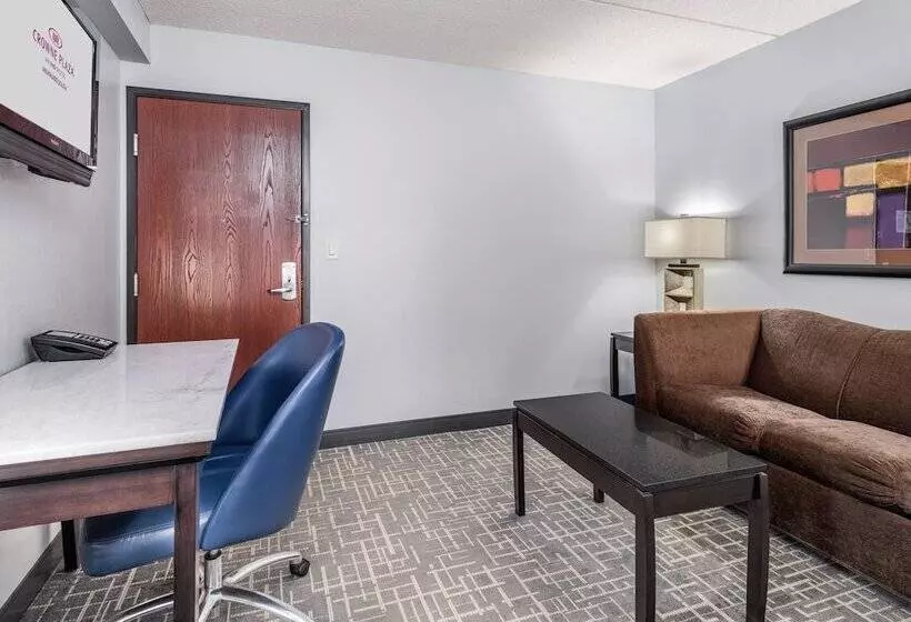 سوییت, Crowne Plaza Milwaukee South, An Ihg