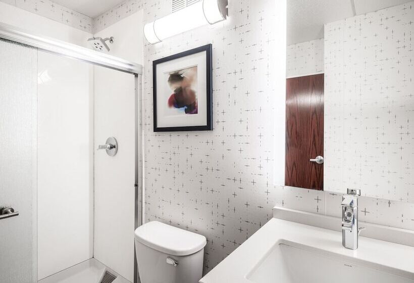 חדר פרמיום, Crowne Plaza Milwaukee South, An Ihg