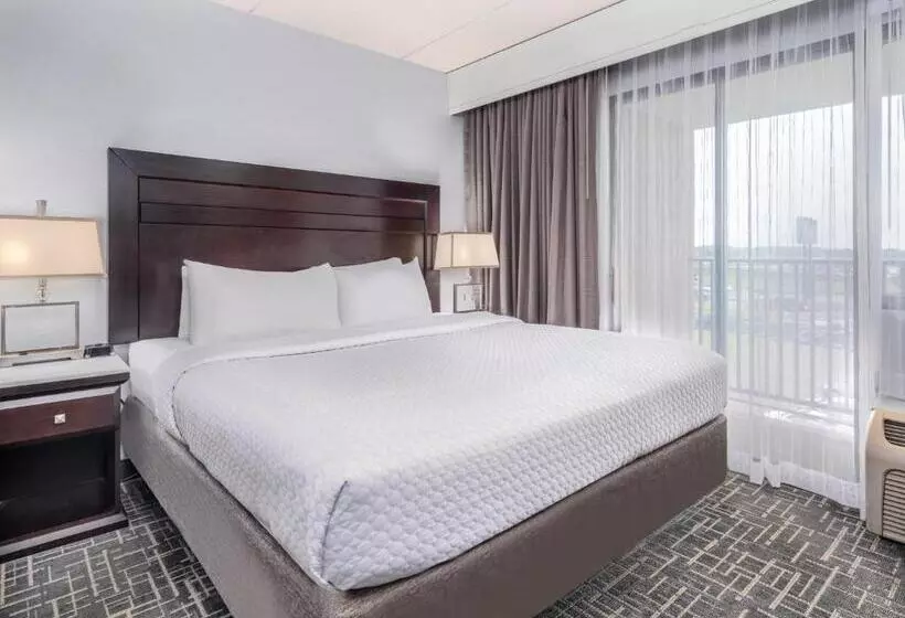 سوییت, Crowne Plaza Milwaukee South, An Ihg
