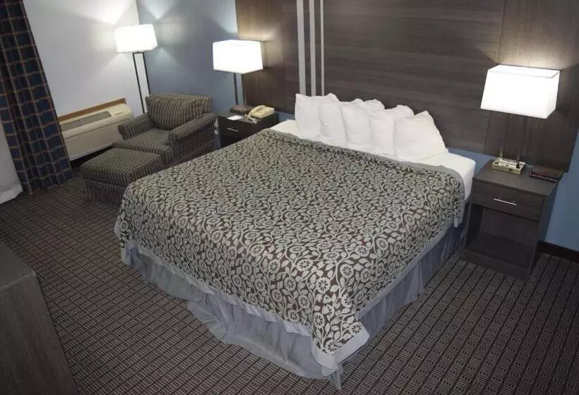 キングサイズベッドのスタンダードルーム, Days Inn By Wyndham Rock Falls