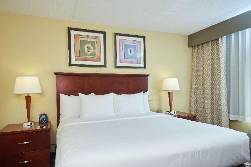חדר סטנדרט עם מיטת קינג, Doubletree By Hilton Princeton