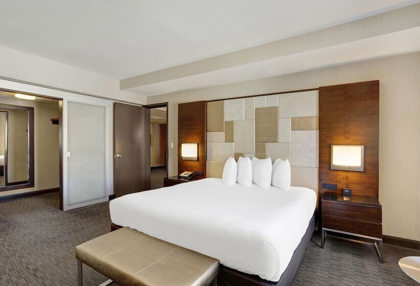 جناح, Hilton San Francisco Union Square