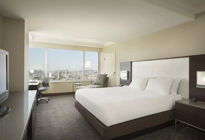 キングサイズベッドのデラックスルーム, Hilton San Francisco Union Square