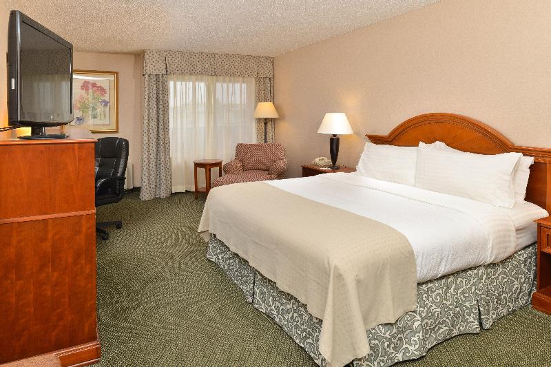 غرفة قياسية سرير كينج لذوى الإحتياجات الخاصة, Holiday Inn Great Falls Convention Center, An Ihg