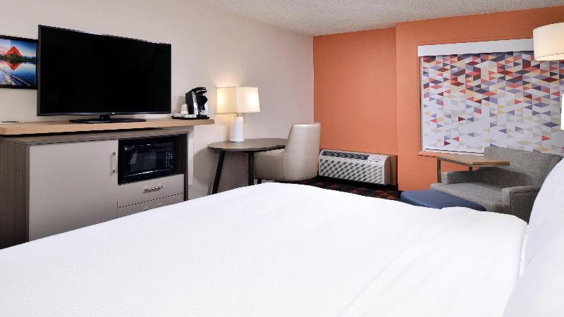 غرفة قياسية سرير كينج لذوى الإحتياجات الخاصة, Holiday Inn Great Falls Convention Center, An Ihg