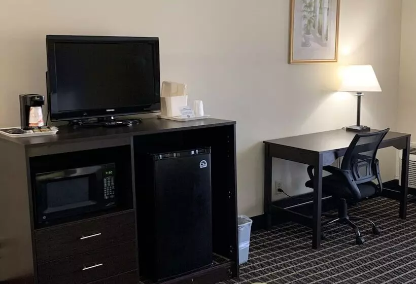 ２ダブルベッドのスタンダードルーム, Quality Inn & Suites Pensacola Bayview