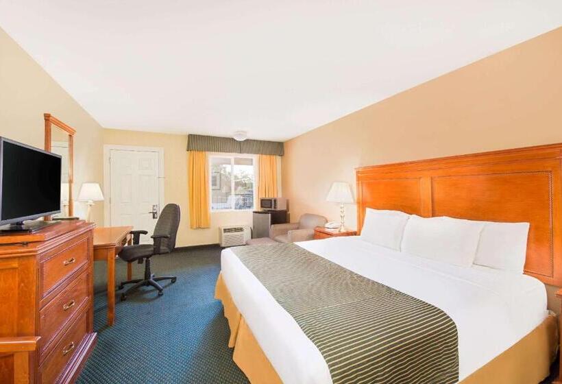 استودیو استاندارد با تخت کینگ, Ramada By Wyndham Flagstaff East