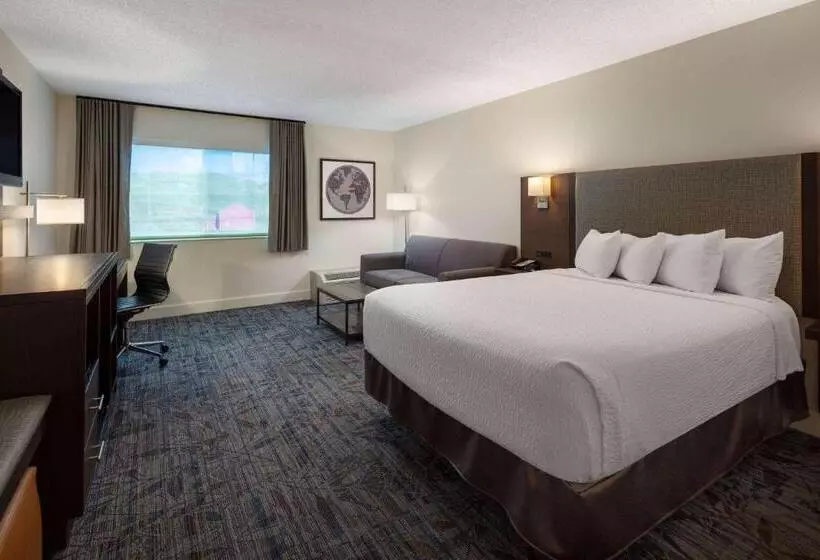 اتاق لوکس, Ramada By Wyndham Spokane Airport