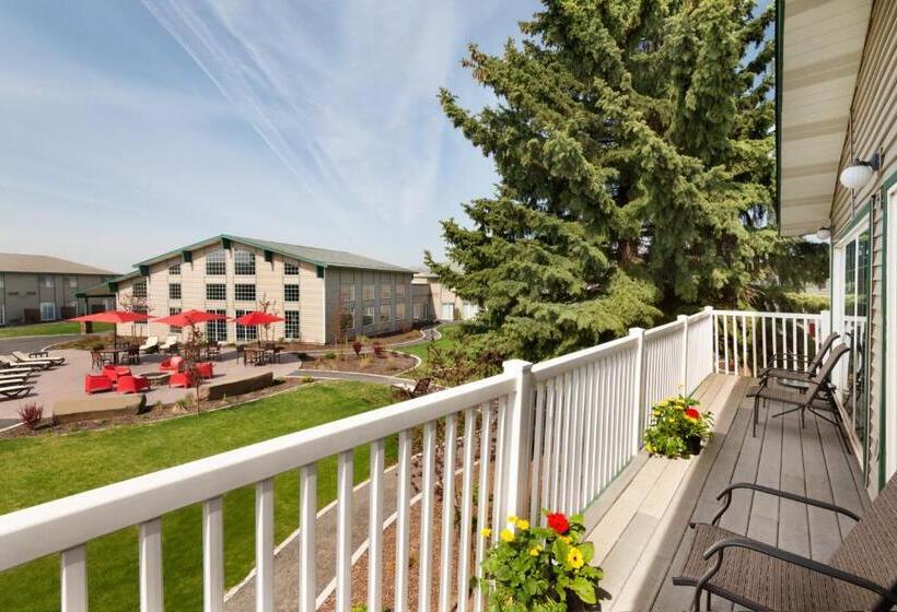 סוויטת 2 חדרי שינה, Ramada By Wyndham Spokane Airport