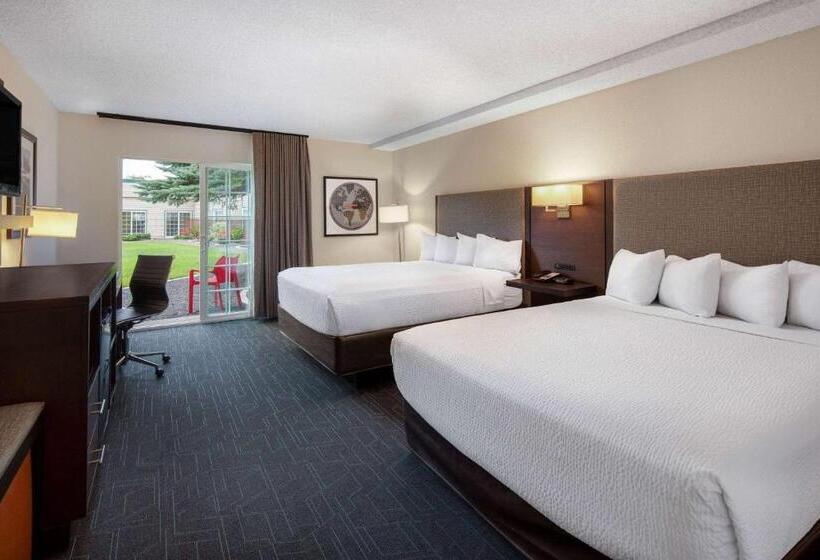 اتاق استاندارد اینتریور, Ramada By Wyndham Spokane Airport