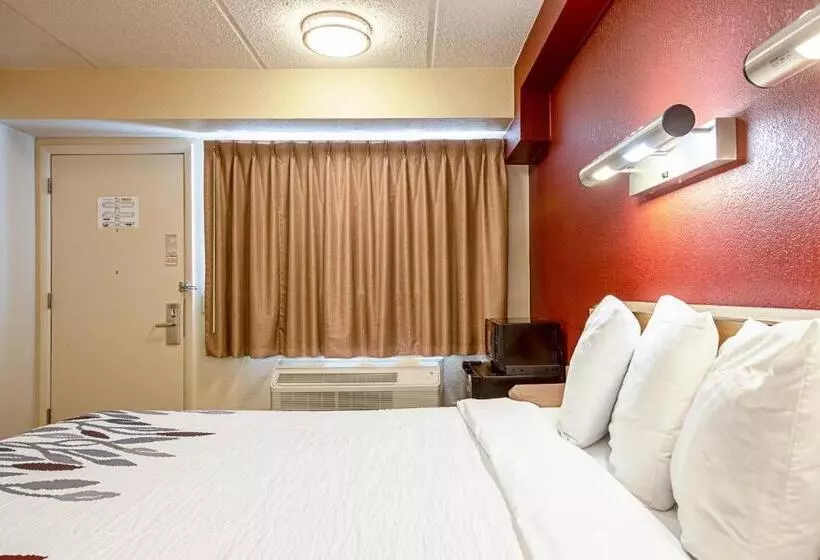 اتاق سوپریور برای معلولان, Red Roof Inn Erie – I 90