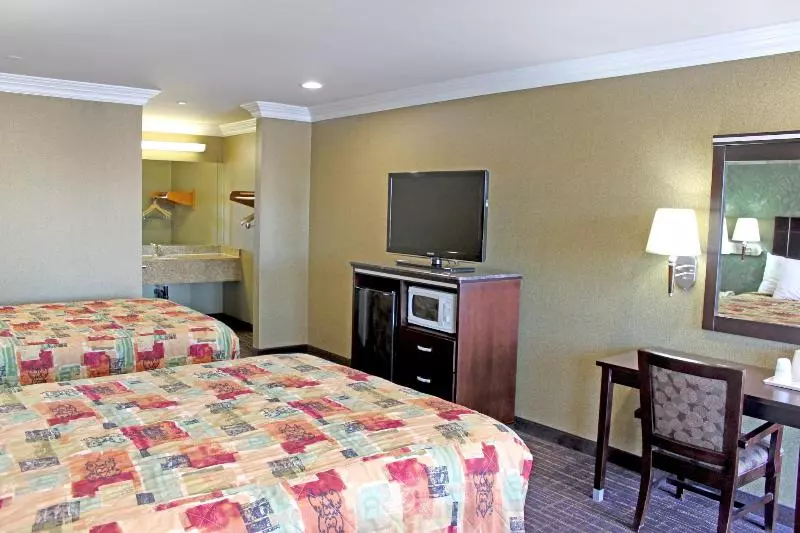 キングサイズベッドのスーペリアルーム, Red Roof Inn Florence  Civic Center