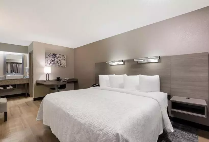 キングサイズベッドのスーペリアルーム, Red Roof Inn Plus+ Chicago   Naperville