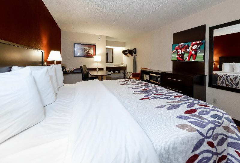 带大床的高级房间, Red Roof Inn Washington, Pa