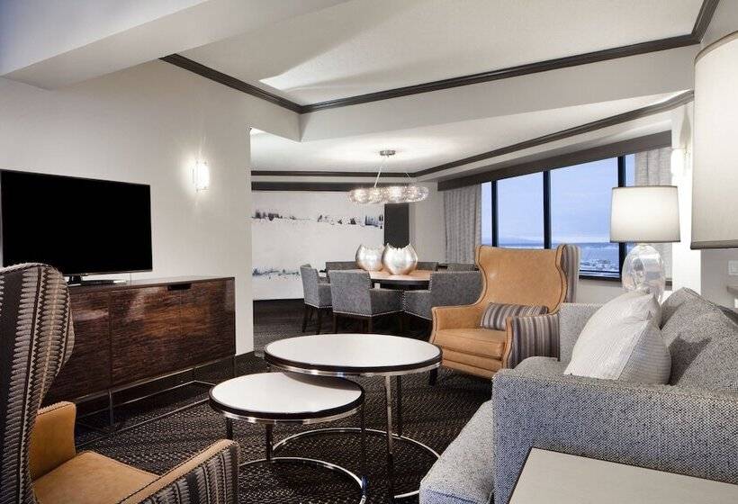 جناح جونيور, Sheraton Anchorage