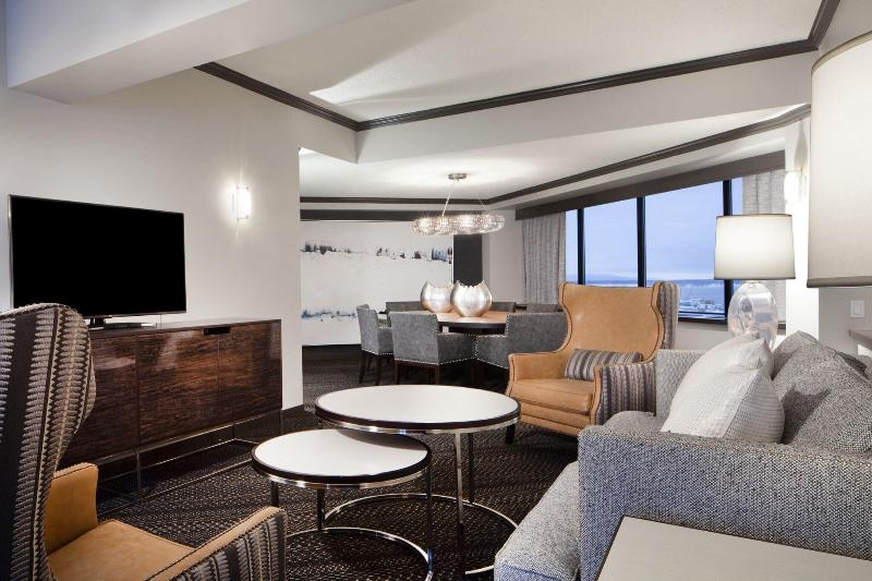 جناح جونيور, Sheraton Anchorage