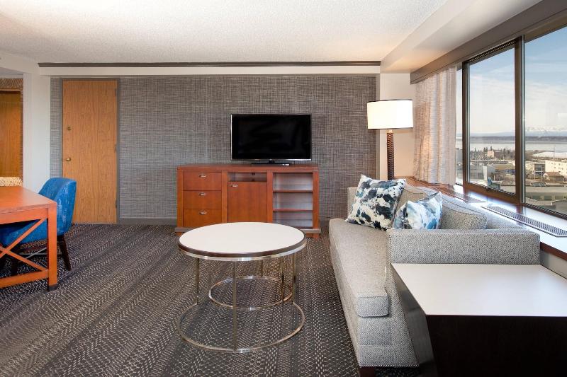 Полулюкс, Sheraton Anchorage