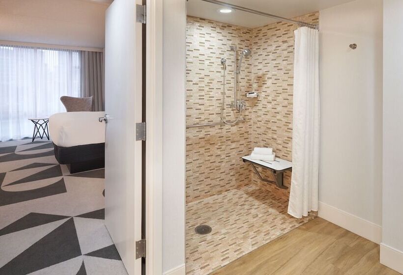 Президентский Люкс, Sheraton Pittsburgh Hotel At Station Square