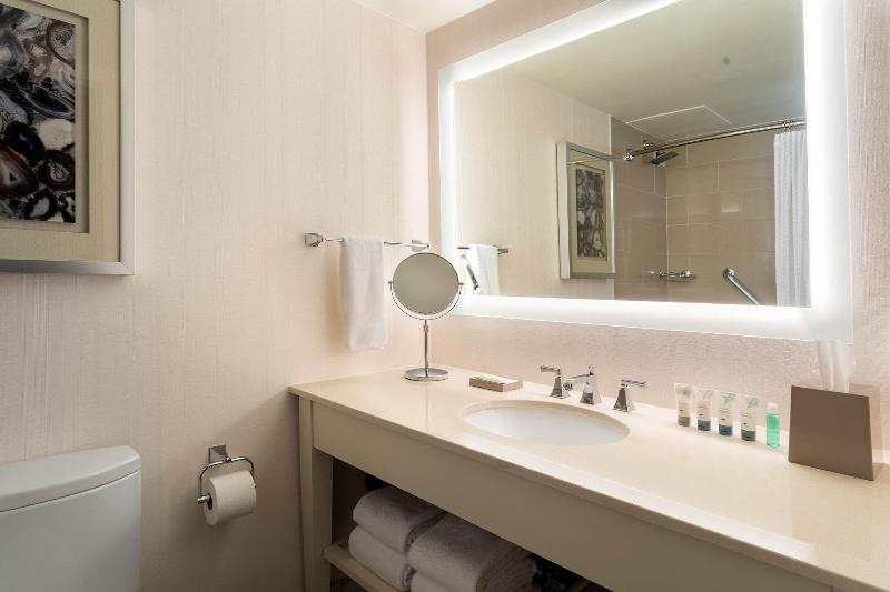 Quarto Deluxe Cama King, The Westin Atlanta Airport