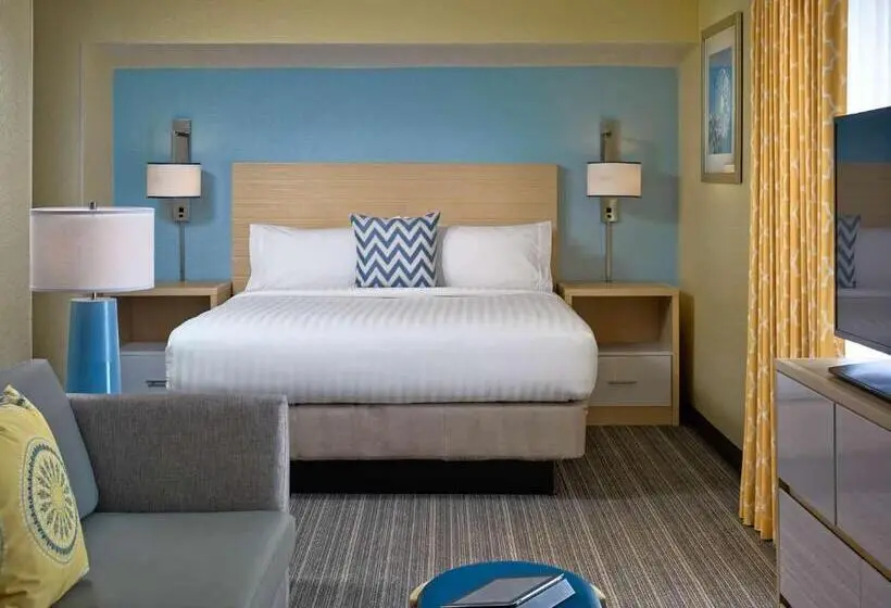 スタンダードスタジオ, Sonesta Simply Suites Memphis East Poplar Pike