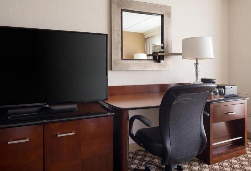 이그제큐티브 스위트 킹침대, Chicago Marriott Naperville
