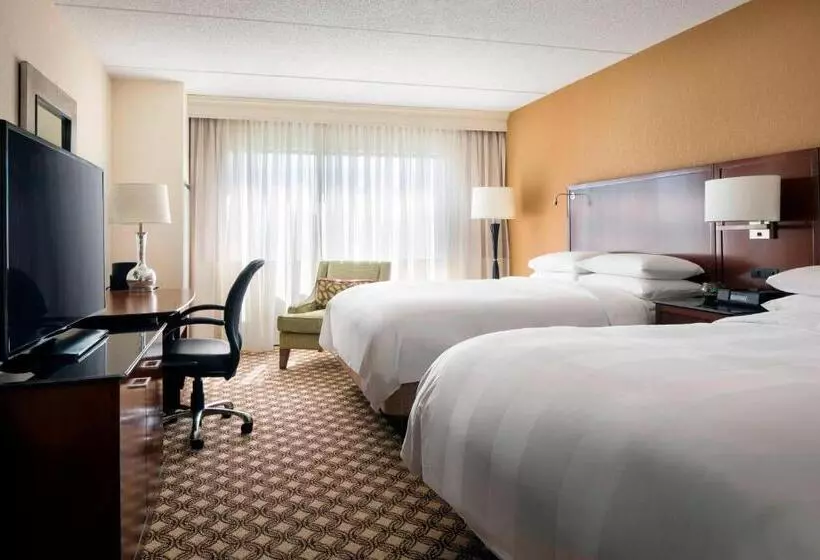 クイーンサイズベッドのスタンダードルーム, Chicago Marriott Naperville