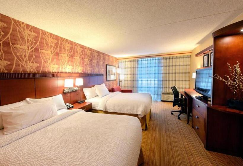 Номер Стандарт 2 Двуспальные Кровати, Courtyard By Marriott Canton