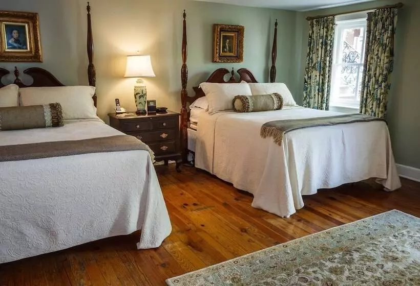 クイーンサイズベッドのスタンダードルーム, Eliza Thompson House, Historic Inns Of Savannah Collection