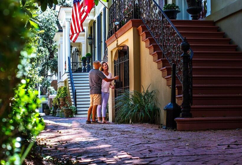 חדר סטנדרט עם מיטת קווין, Eliza Thompson House, Historic Inns Of Savannah Collection