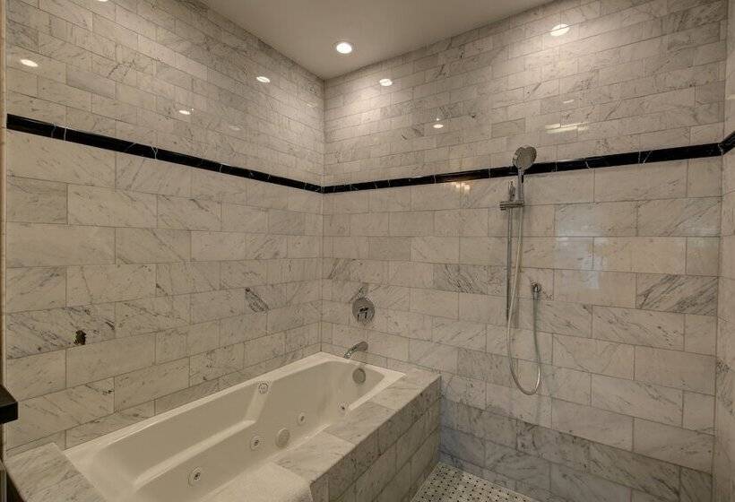 1침실 펜트하우스 아파트, Glenmore Plaza