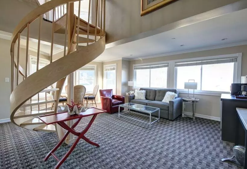 1 Bedroom Penthouse Apartment, Glenmore Plaza