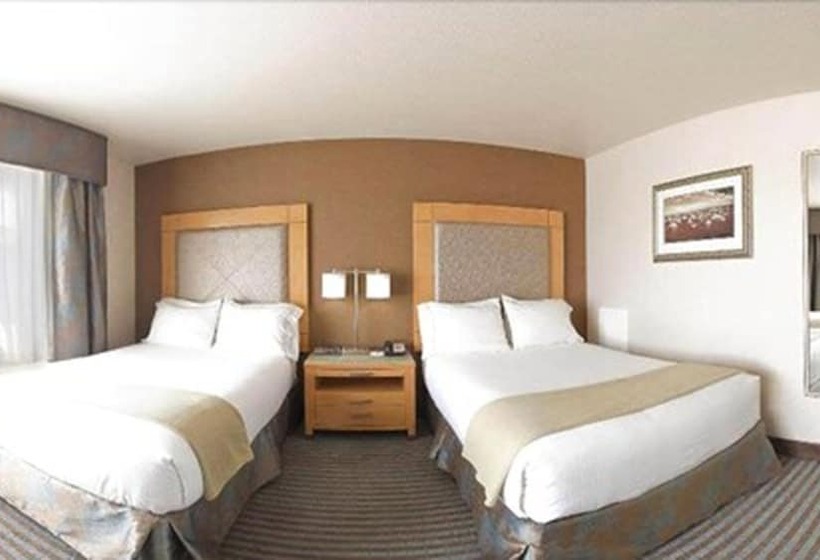 غرفه قياسيه سريرين مزدوجين, Holiday Inn Express Monterey   Cannery Row, An Ihg