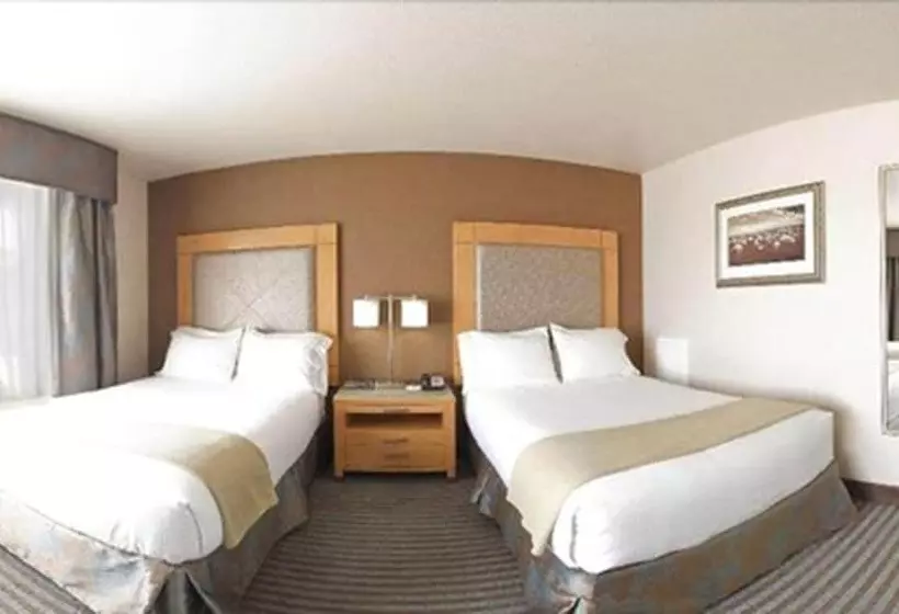２ダブルベッドのスタンダードルーム, Holiday Inn Express Monterey   Cannery Row, An Ihg