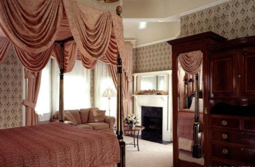 Полулюкс, Majestic