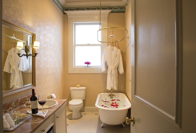 Полулюкс, Majestic