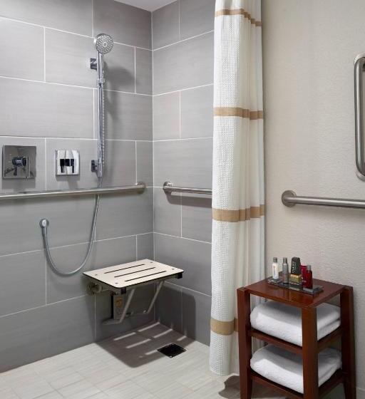 غرفة قياسية سرير كينج, Marriott Tampa Westshore