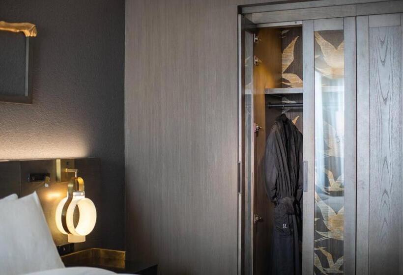 اتاق کلاب, Renaissance Chicago North Shore