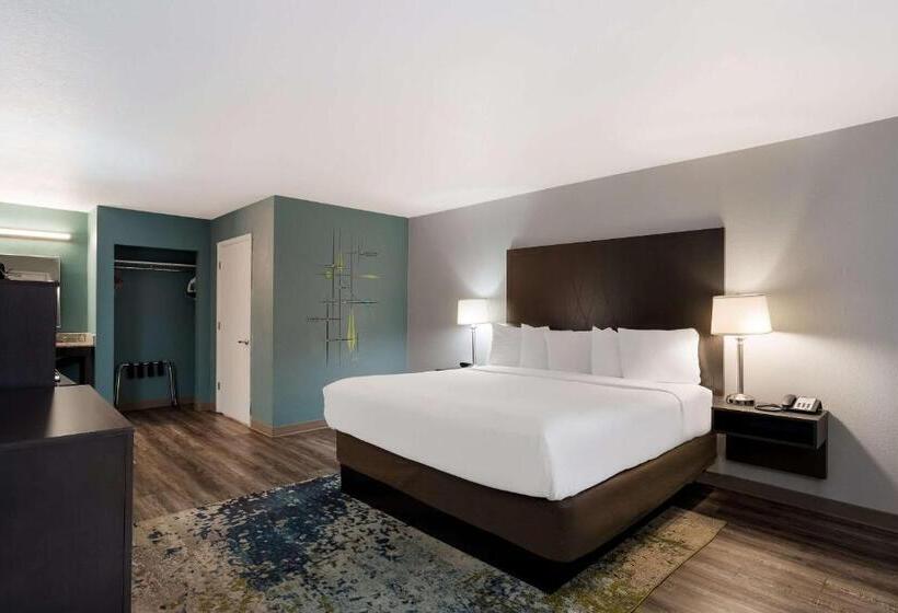 غرفة قياسية سرير كينج, Richland Riverfront Hotel, Ascend Hotel Collection