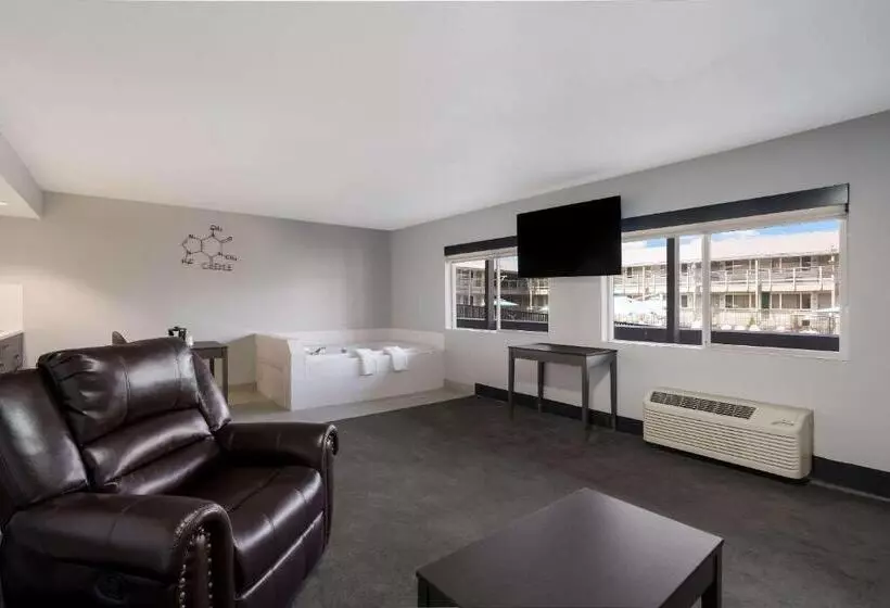 Sviitti King-vuode, Richland Riverfront Hotel, Ascend Hotel Collection