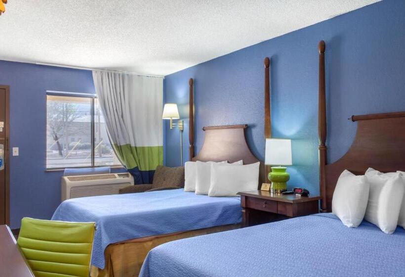 غرفه قياسيه سريرين مزدوجين, Rodeway Inn Near Ft Huachuca