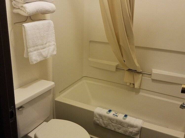 غرفه قياسيه سريرين مزدوجين, Rodeway Inn Near Ft Huachuca