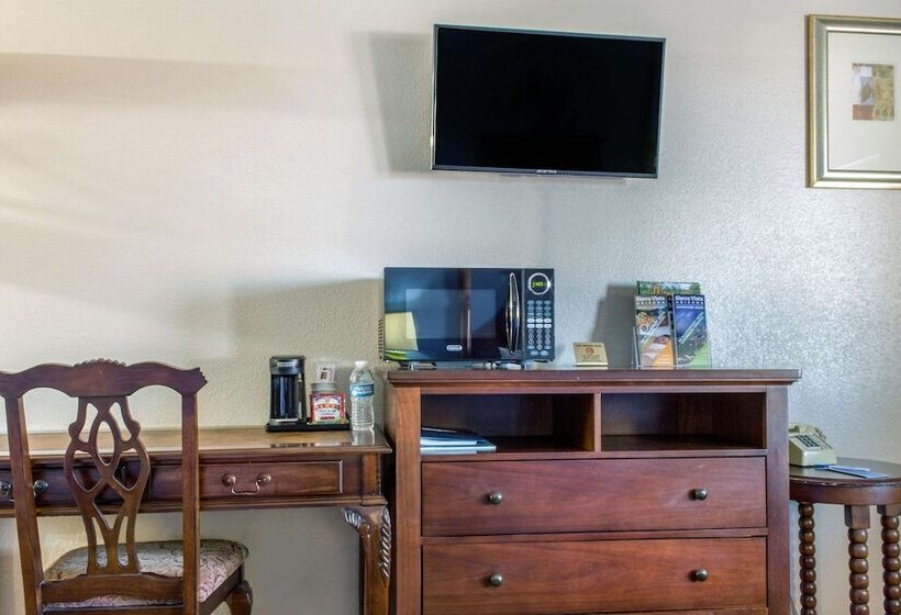 Номер Стандарт 2 Двуспальные Кровати, Rodeway Inn Near Ft Huachuca