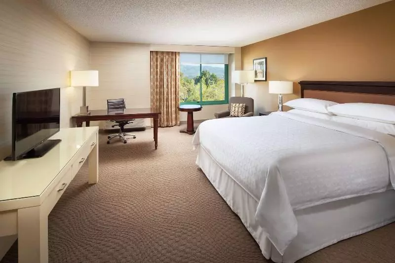 اتاق استاندارد با تخت بزرگ, Sheraton San Jose