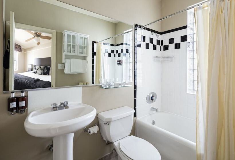 디럭스 룸, The Willows